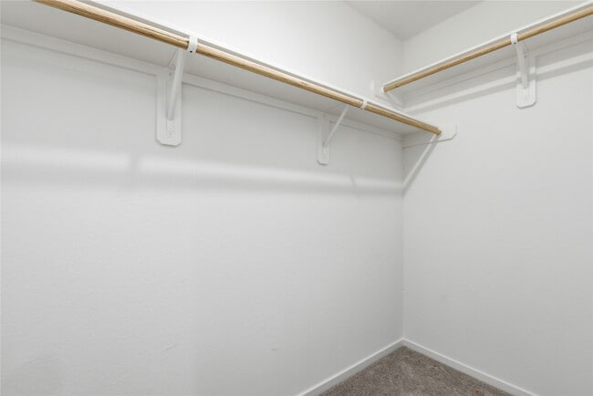 Building Photo - 2631 Lantana Spring Rd