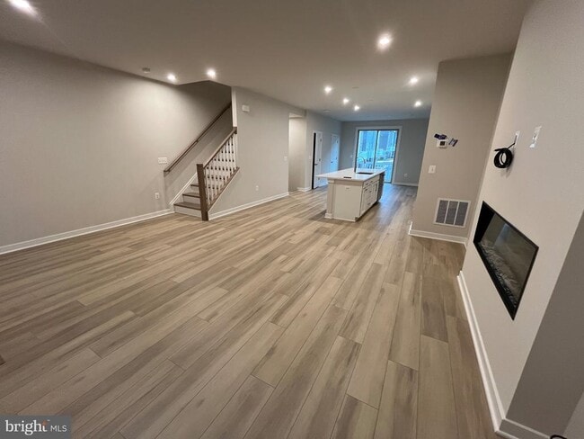 Building Photo - 13670 Cobble Lp