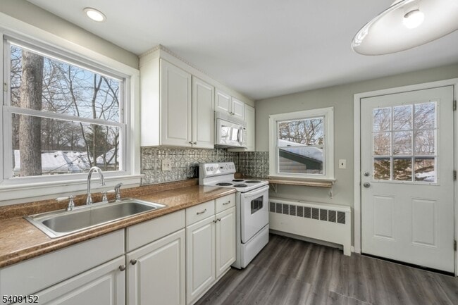 Building Photo - 47 Eugene Rd