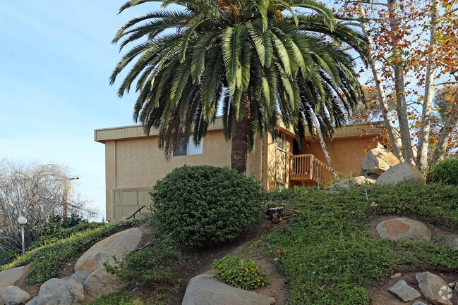 Building Photo - Stoneridge Apartments