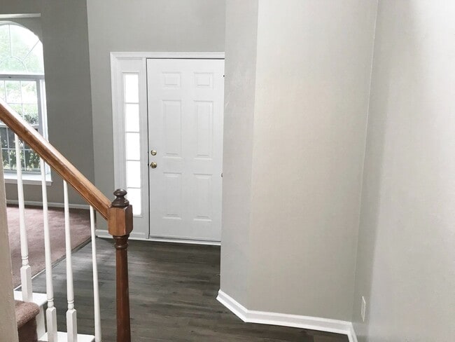 Building Photo - Oakbrooke Meadows