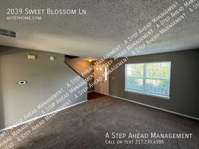 Building Photo - 2039 Sweet Blossom Ln