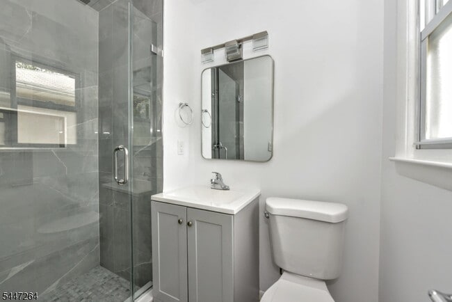 Building Photo - 398 Mayer Ct