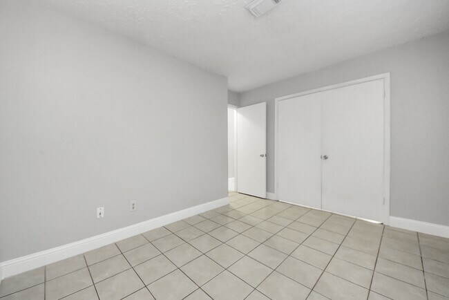 Building Photo - 20627 Burwood Cir