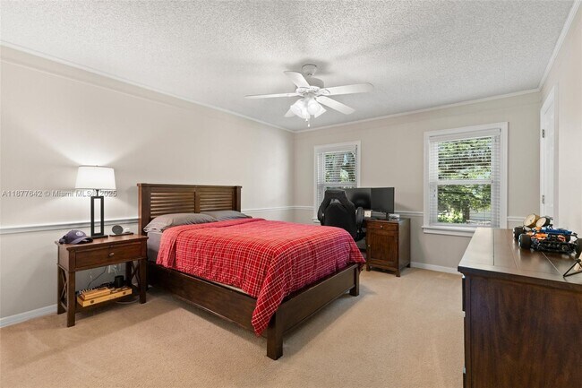 Building Photo - 3003 W Villa Rosa Park