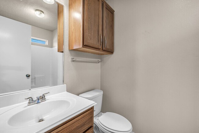 Building Photo - AUGUST 2026 MOVE IN!  Great 4 Bedroom 4 Bathroom Home