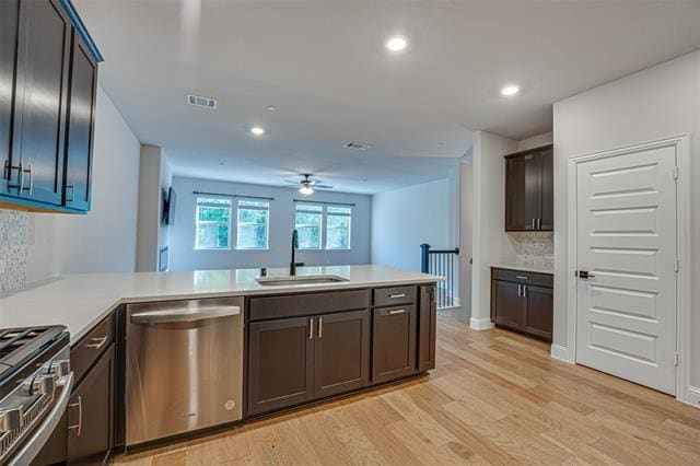 Building Photo - 7849 Bayside Dr