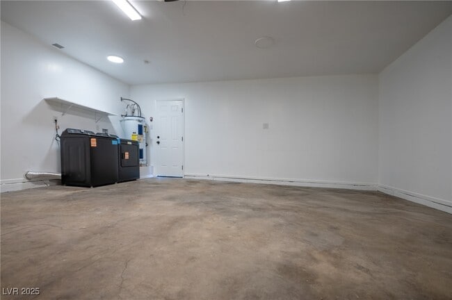 Building Photo - 405 Scenic Dr