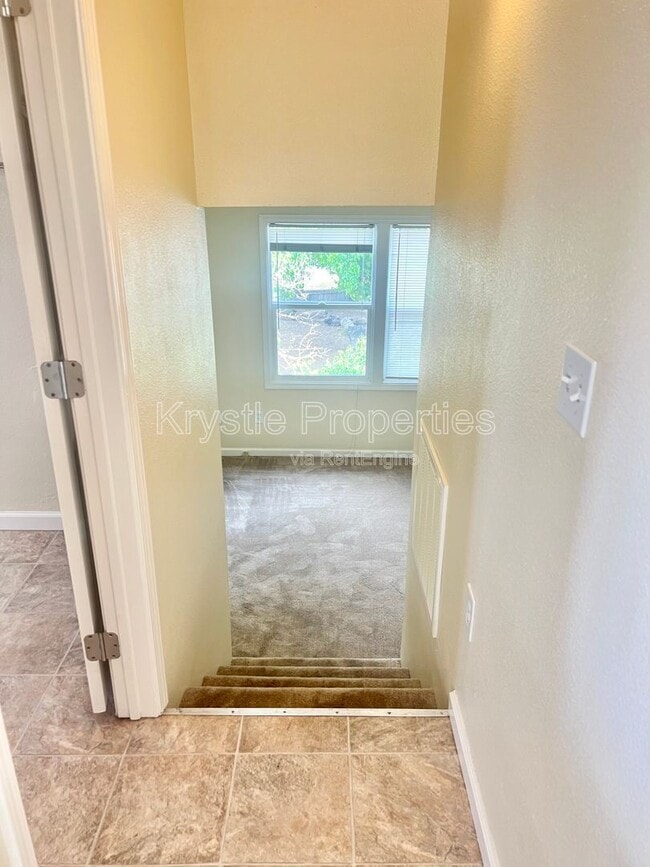 Building Photo - 468 Military E