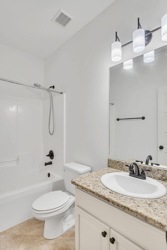 Building Photo - Rosemary Gate Townhome For Rent