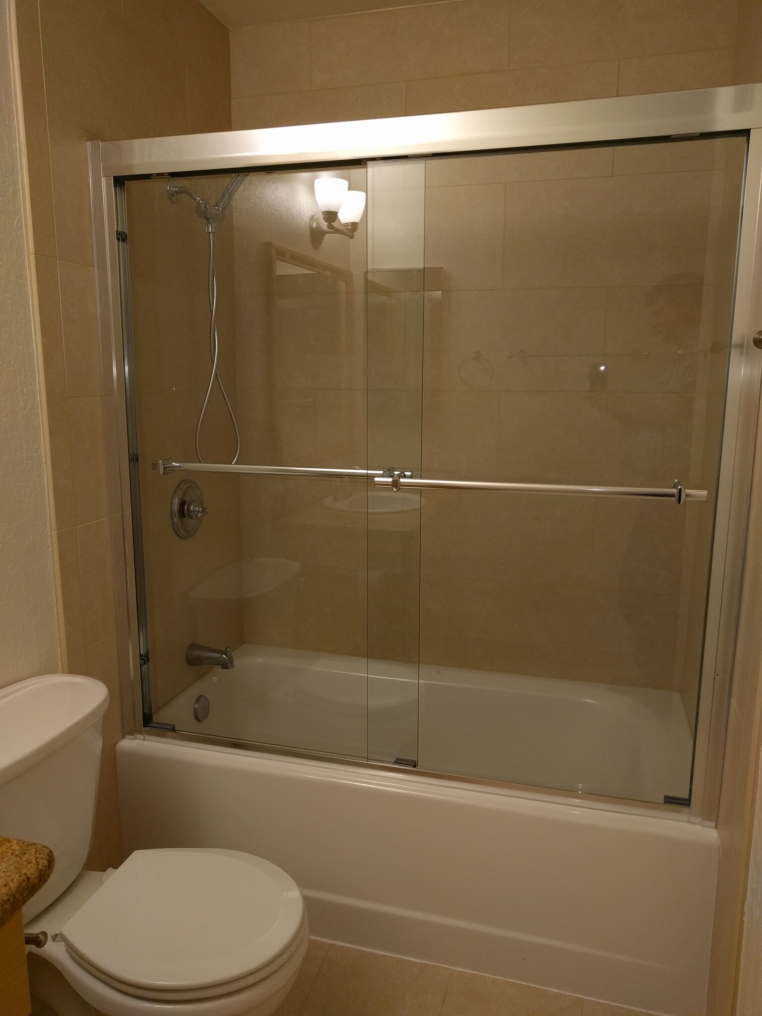 Bathroom Pic #2 - 1085 Murrieta Boulevard