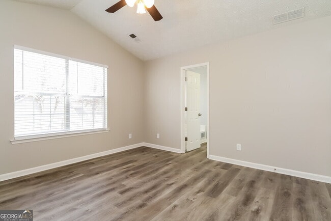 Building Photo - 733 River Mist Dr