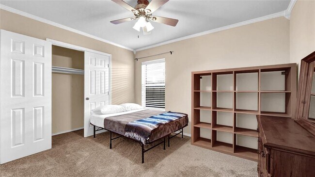 Building Photo - 2411 Colonial Springs Ln