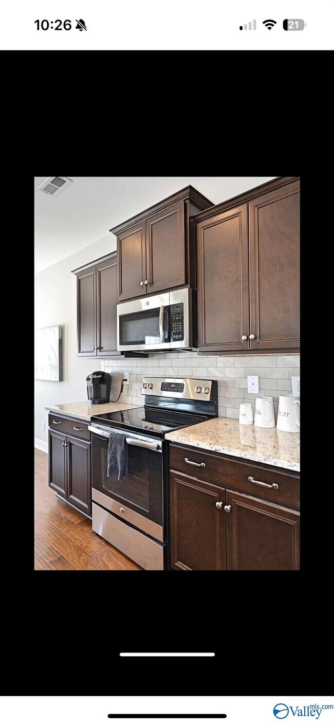 Building Photo - 605 Summerdawn Pl