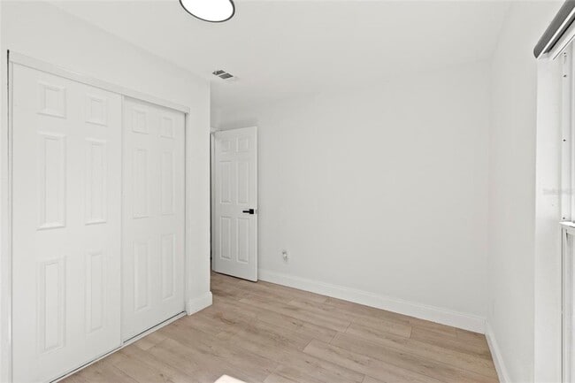 Building Photo - 8613 N 14th St