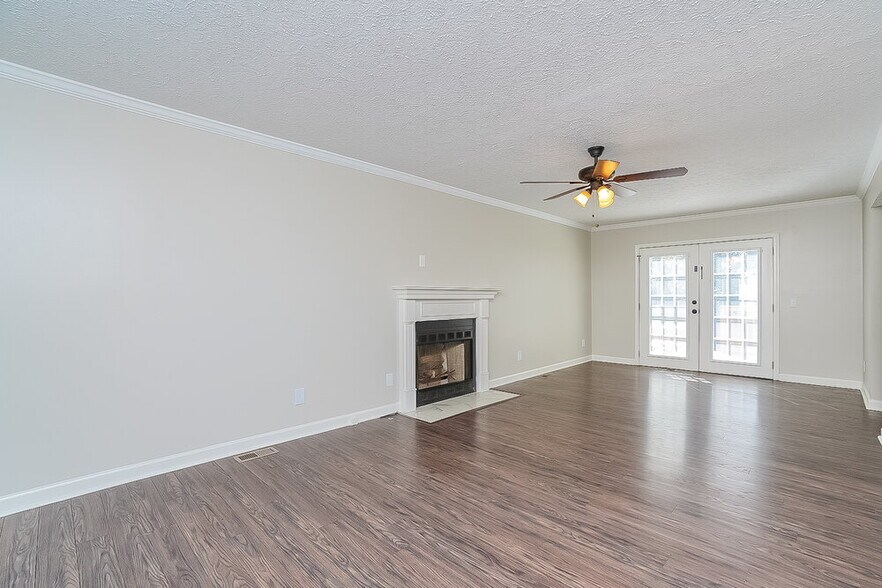 Building Photo - 161 S Birchwood Dr