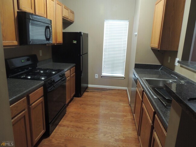 Building Photo - 2841 Walden Lake Bend