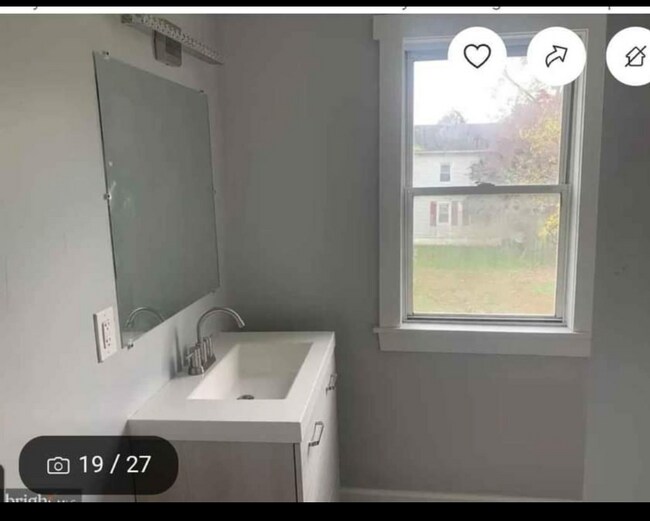 Building Photo - 119 S Academy St