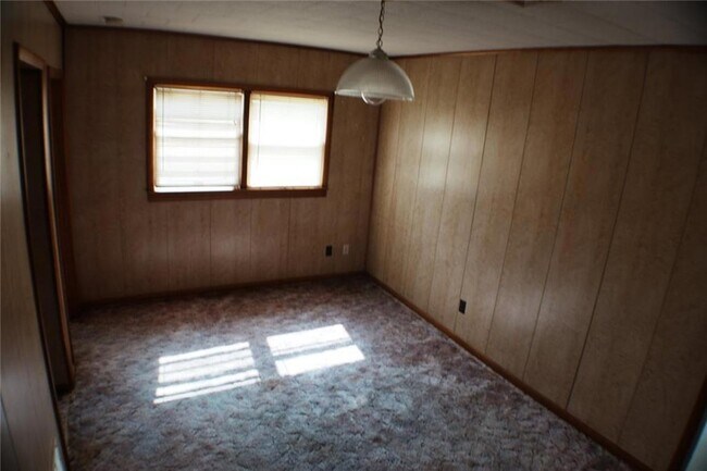 Building Photo - 5550 County Rd 2200