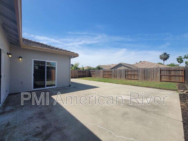 Building Photo - 2032 Danvers Way