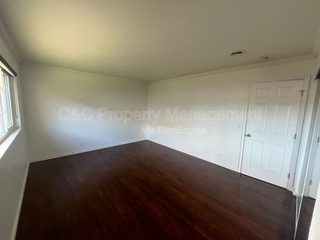 Building Photo - 1770 Luxton St