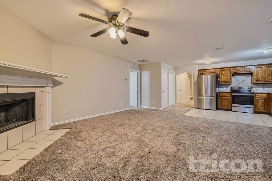 Building Photo - 12713 Carpenter Ln