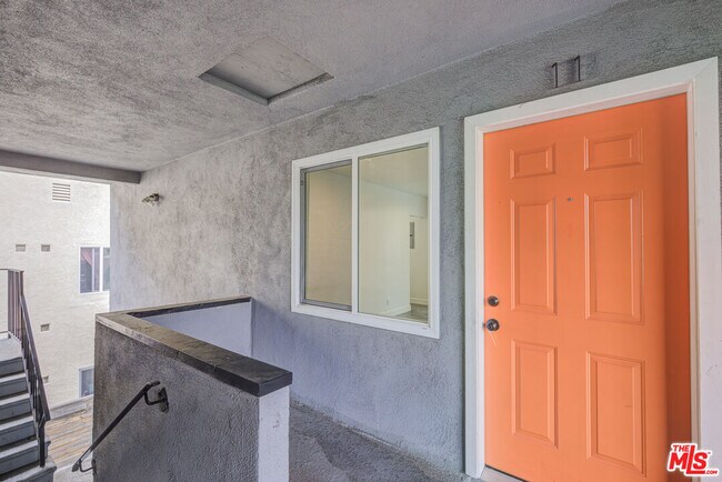 Building Photo - 4309 W Adams Blvd