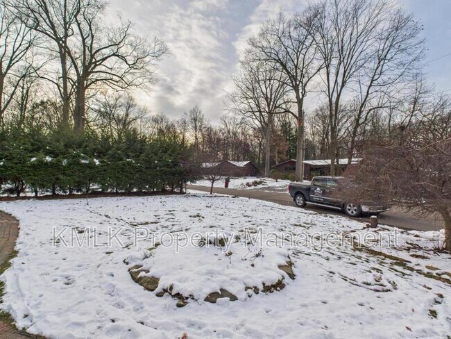 Building Photo - 5743 Brookwood Dr