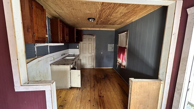 Building Photo - 3963 N Foster Dr