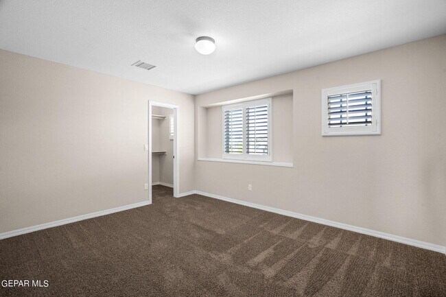 Building Photo - 7877 Enchanted View Dr