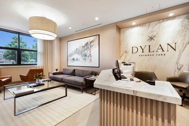 Front desk with concierge services - 701 Swann Ave
