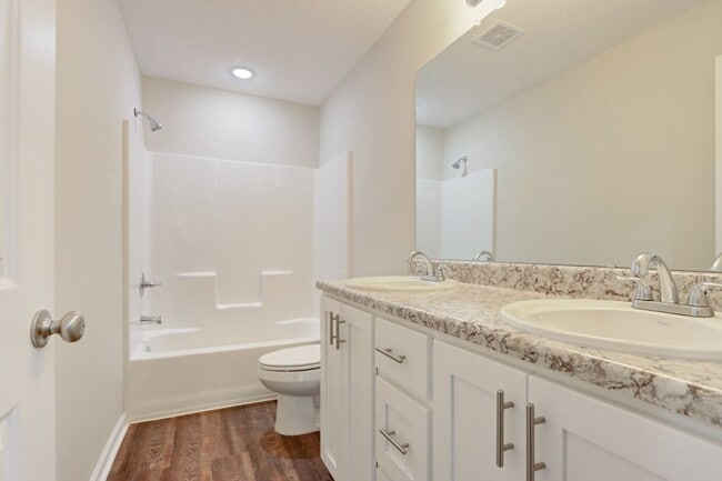 Building Photo - 3bd 2ba HOME FOR RENT!