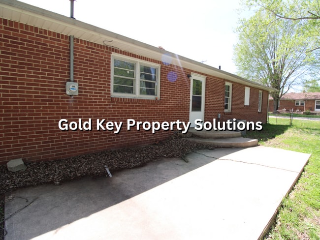 Building Photo - NORTH ANDERSON 3 BR 1 BA Brick Ranch with Central Air and Garage (NO SECTION 8)