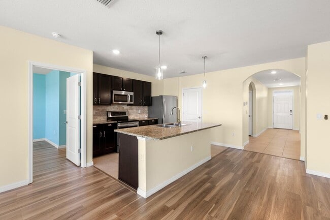 Building Photo - 13911 Smiling Daisy Pl