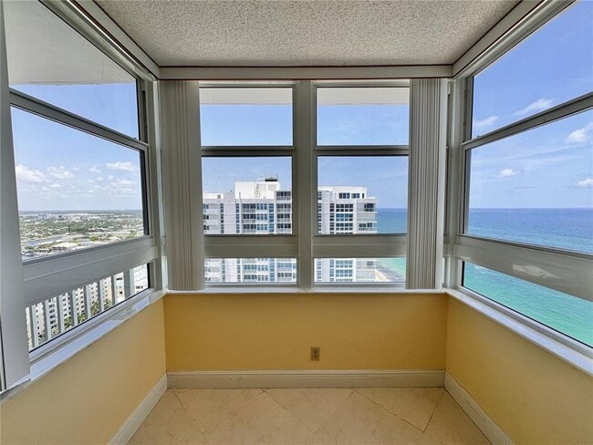 Building Photo - 1370 S Ocean Blvd