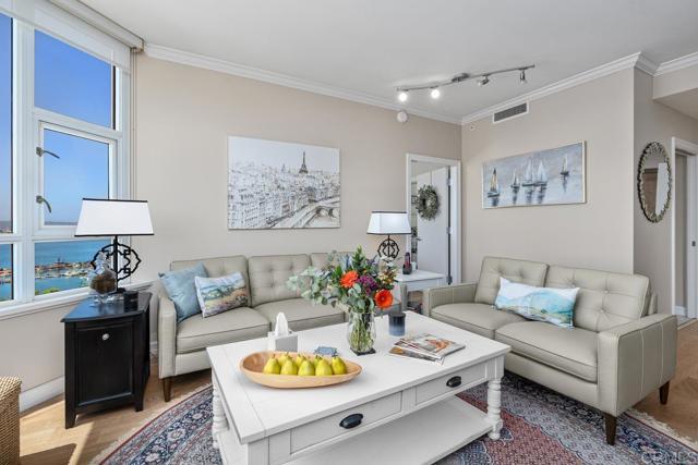 Building Photo - 700 W Harbor Dr