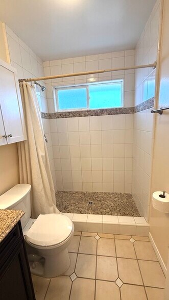 Bathroom Shower - 625 30th St