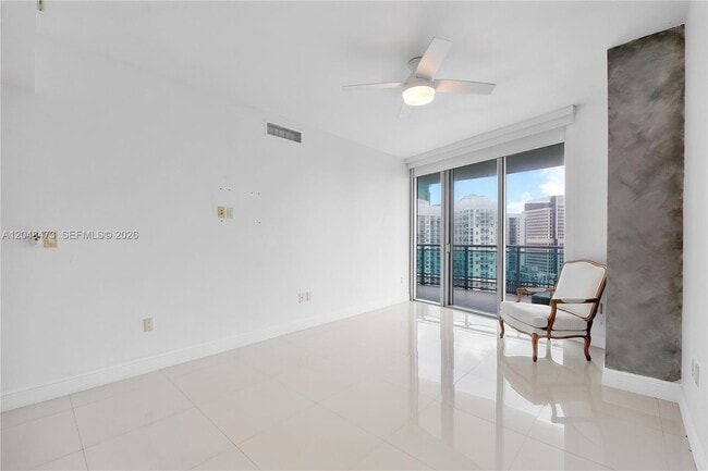 Building Photo - 350 S Miami Ave