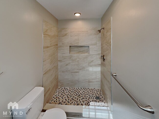 Building Photo - 218 Aspen Dr