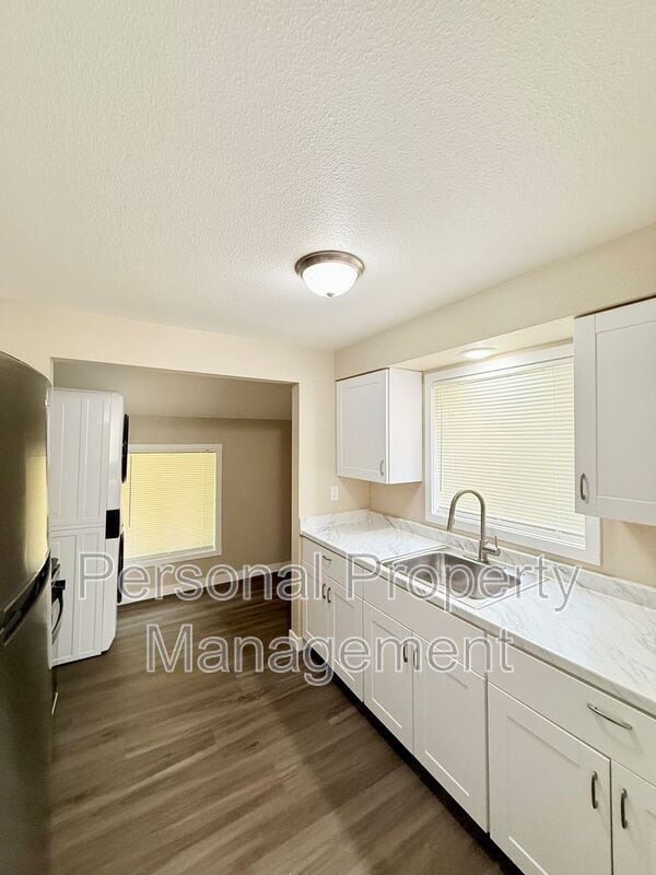 Building Photo - 3110 Thompson Ave