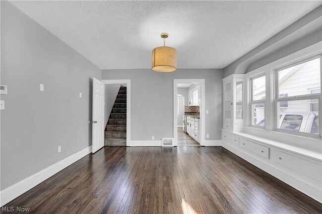 Building Photo - 7514 Bertha Ave