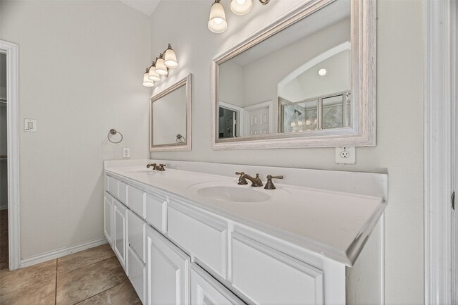 Building Photo - 6726 Hathaway Ln