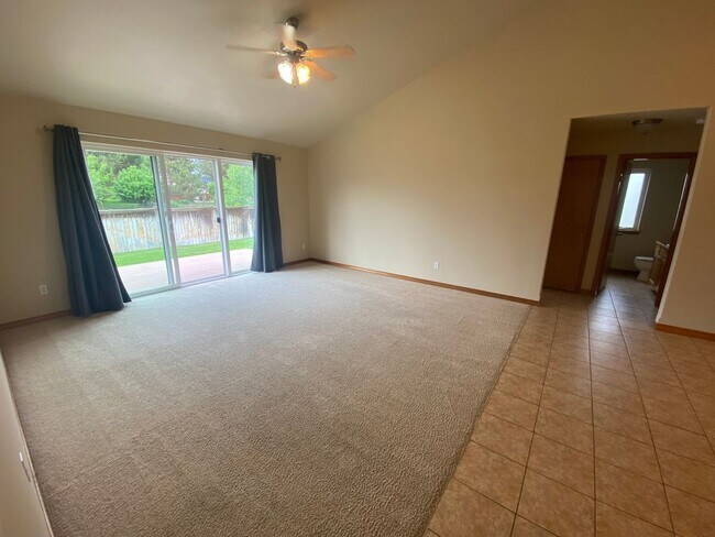 Building Photo - Nice 3 Bed, 2 Bath Home!