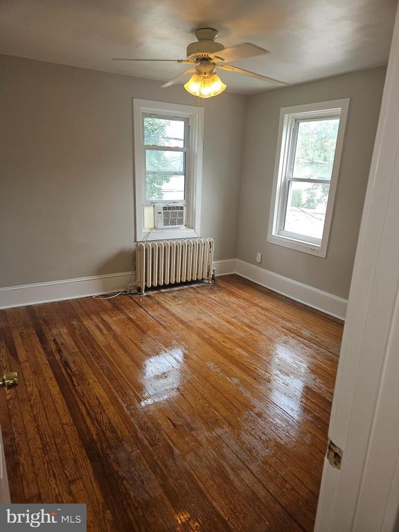 Building Photo - 609 Harrington St