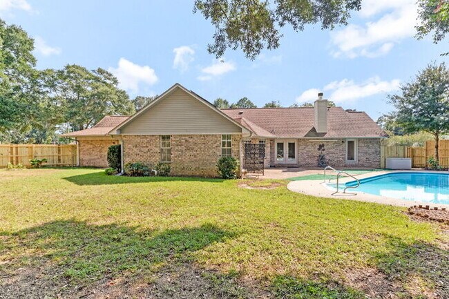 Building Photo - AVAILABLE NOW – $3,000/MONTH – ALL UTILITIES + LAWN SERVICE + POOL SERVICE INCLUDED!
