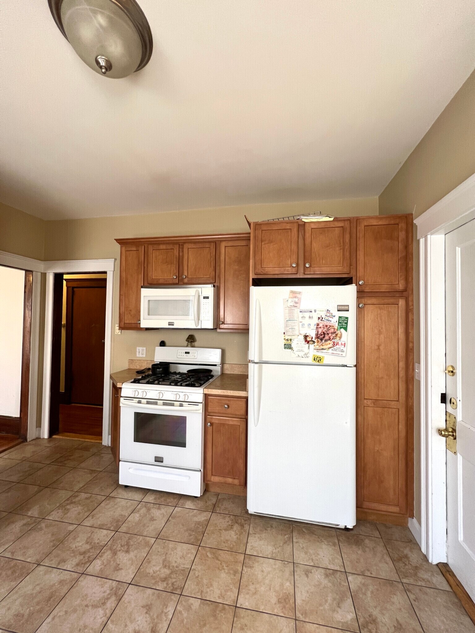 Building Photo - 224 Holland St