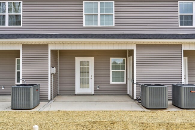 Building Photo - 2805 Cruze Dr