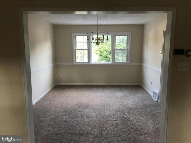 Building Photo - 205 Sycamore Rd