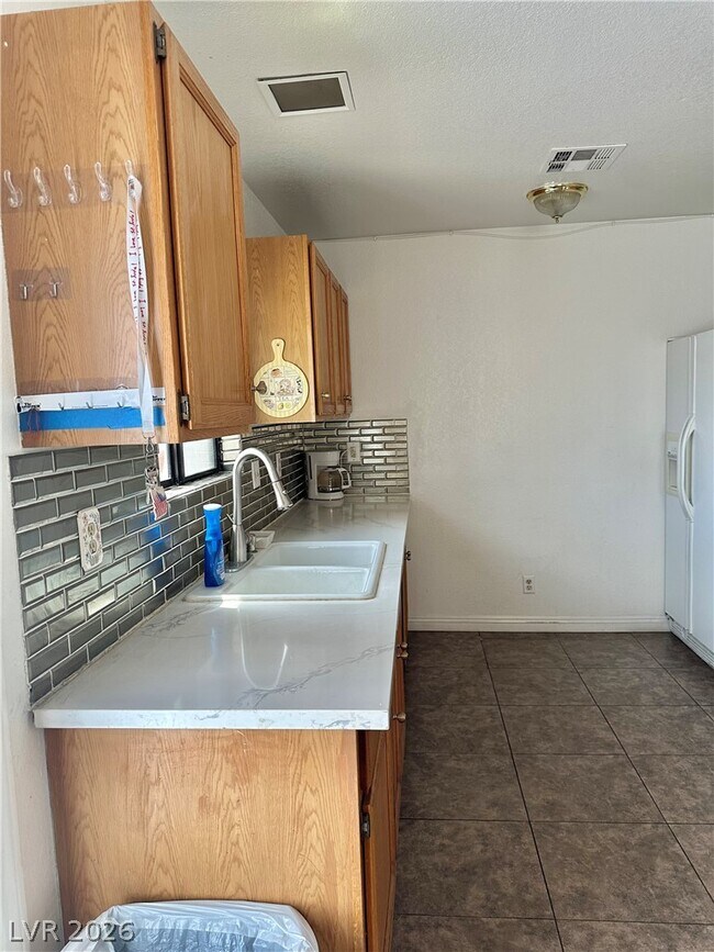 Building Photo - 4317 W Oakey Blvd