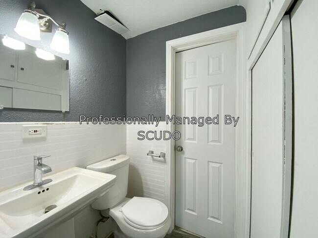 Building Photo - 4100 Warwick Blvd
